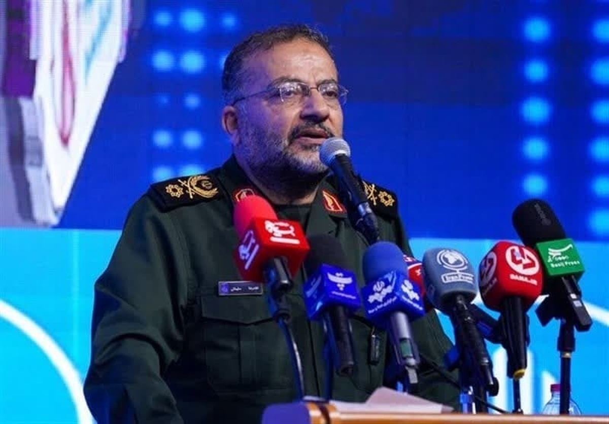 گروه‌های جهادی بسیج با نقش‌آفرینی خود، توطئه‌های دشمنان را خنثی می‌کنند