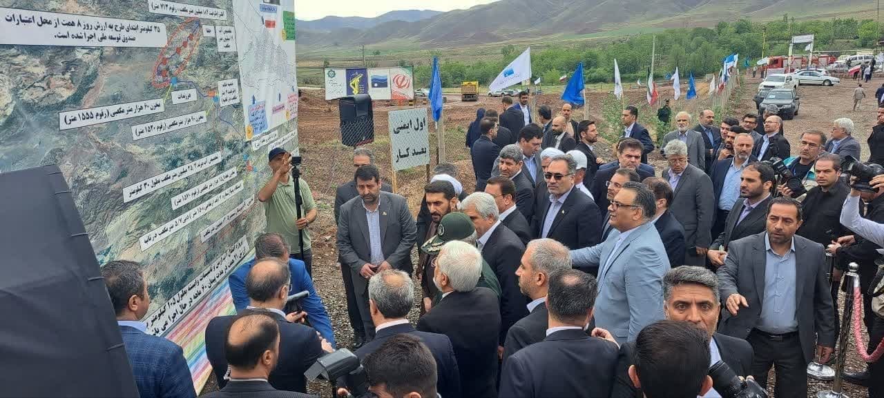 بازدید معاون اول رئیس‌جمهور و فرمانده قرارگاه سازندگی خاتم‌الانبیاء (ص) از پروژه ملی انتقال آب ارس به تبریز
