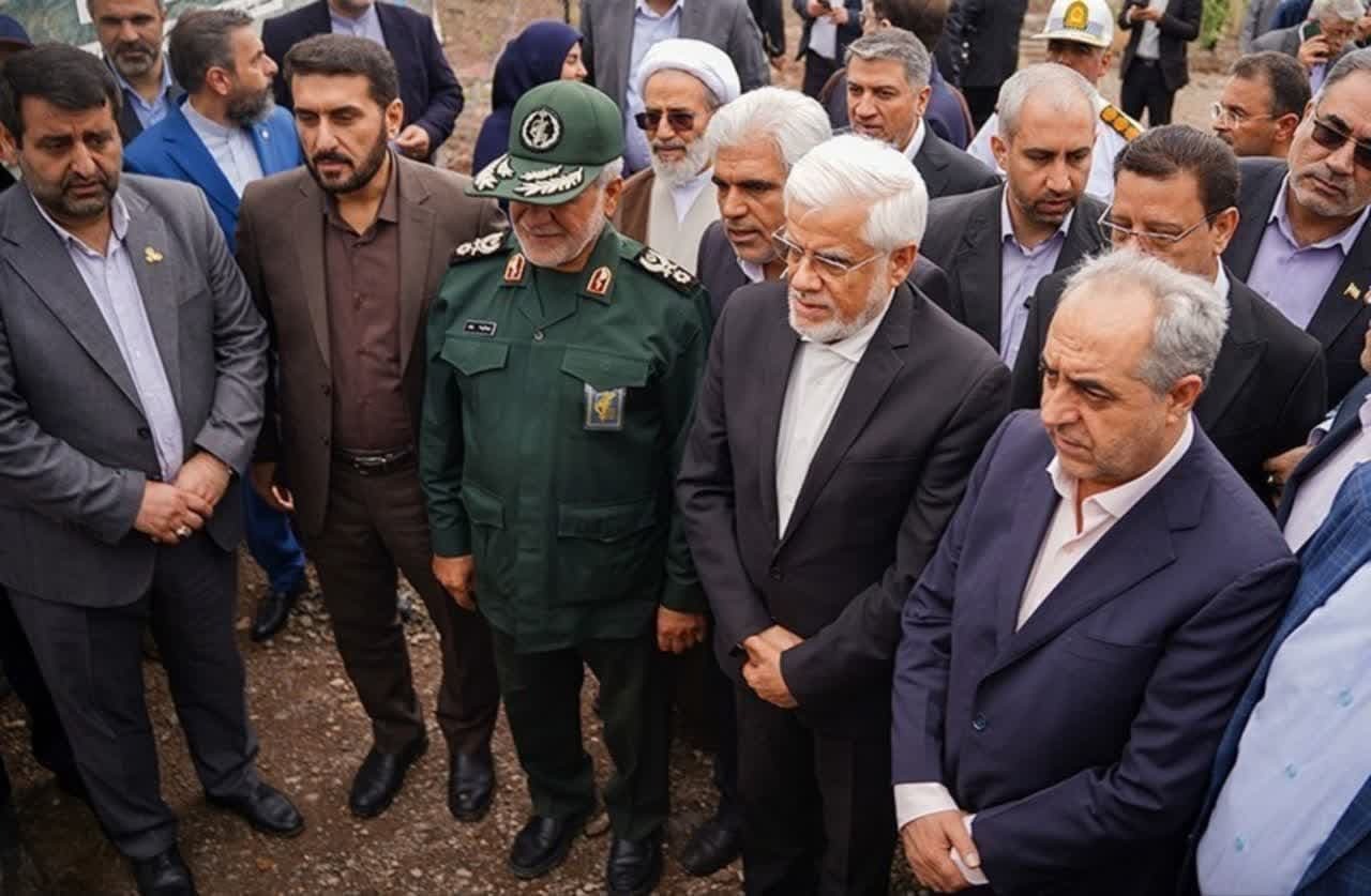 بازدید معاون اول رئیس‌جمهور و فرمانده قرارگاه سازندگی خاتم‌الانبیاء (ص) از پروژه ملی انتقال آب ارس به تبریز