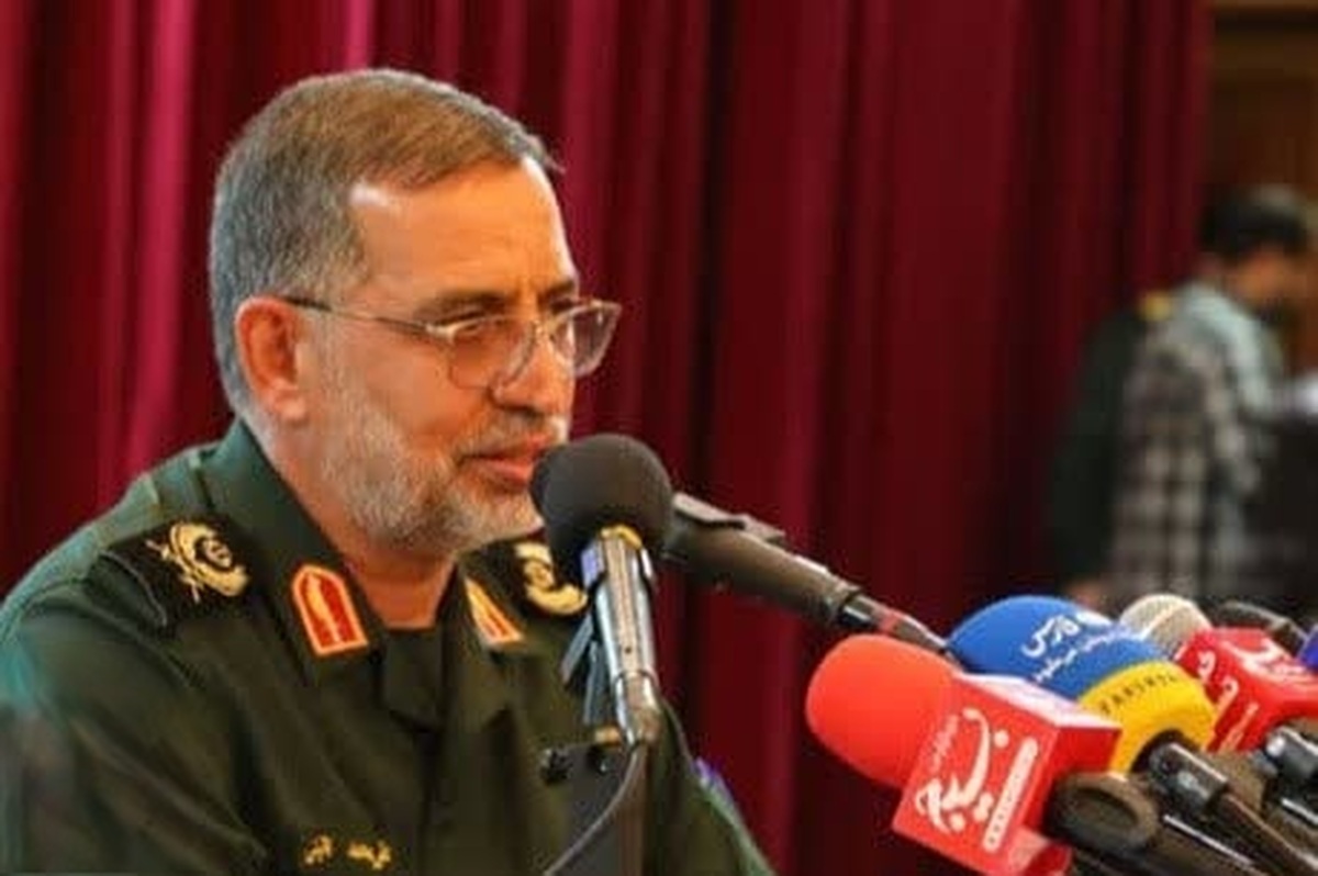 خلق فرصت برای دشمن با انتقال پیام ضعف و انفعال