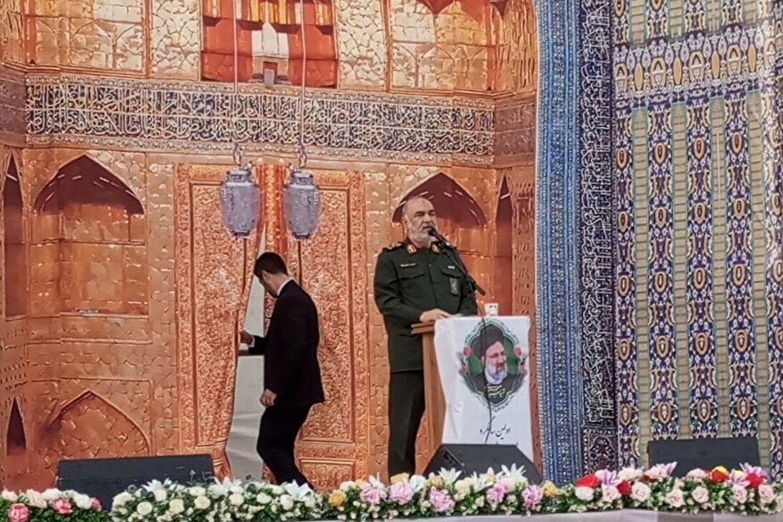 ترامپ در شان و موقعیتی نیست که برمبنای اراده او عملی انجام شود