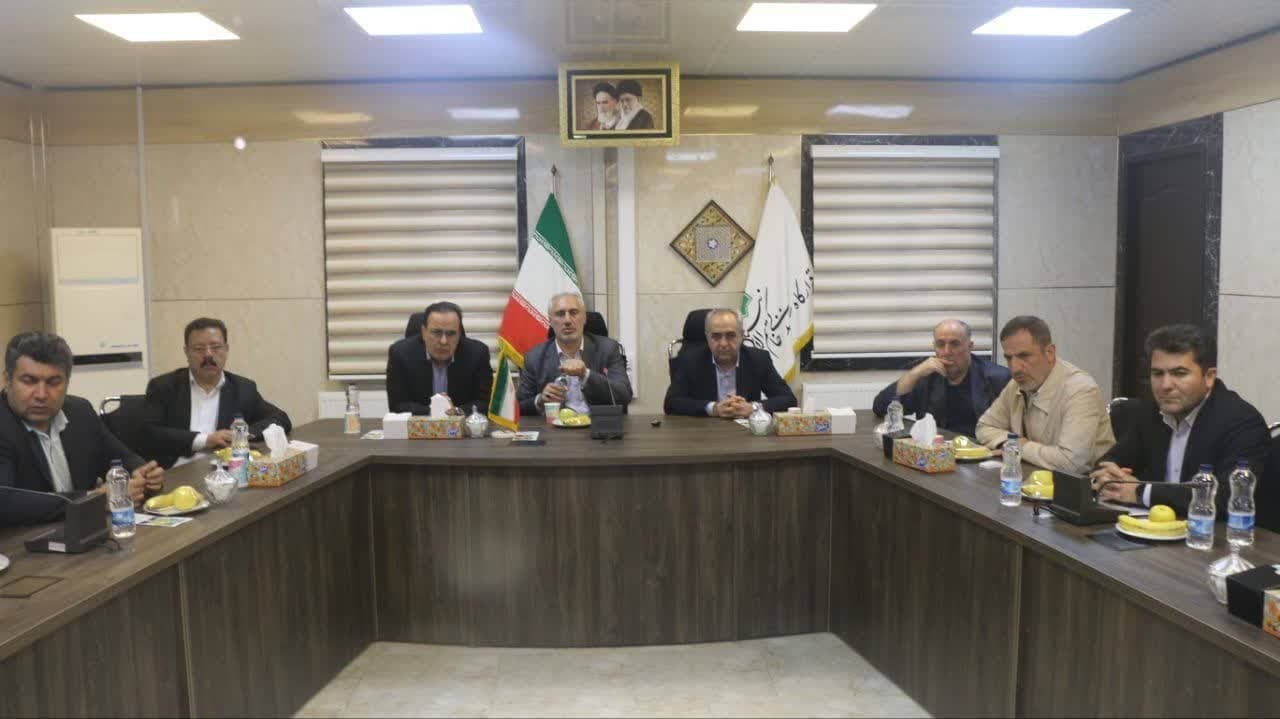 بازدید میدانی رئیس سازمان برنامه و بودجه کشور از پروژه بیمارستان ۱۵۰۰ تخت‌خوابی تبریز