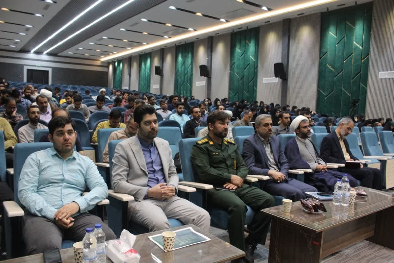 برگزاری اولین دوره مسیر معلمی در استان قم
