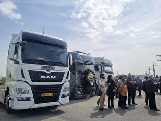 بزرگترین رژه کامیون داران کشور در کازرون برای ابراز همدردی سراسری کشور با خانواده داغدار بندرعباس
