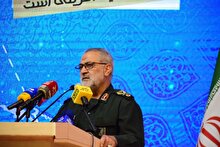 انقلاب اسلامی ایران نظام سلطه جهانی را داغدار کرد