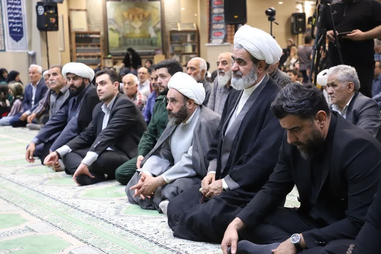 رهبر انقلاب با یک سخنرانی تمام نقشه‌های دشمنان را نقش بر آب میکند