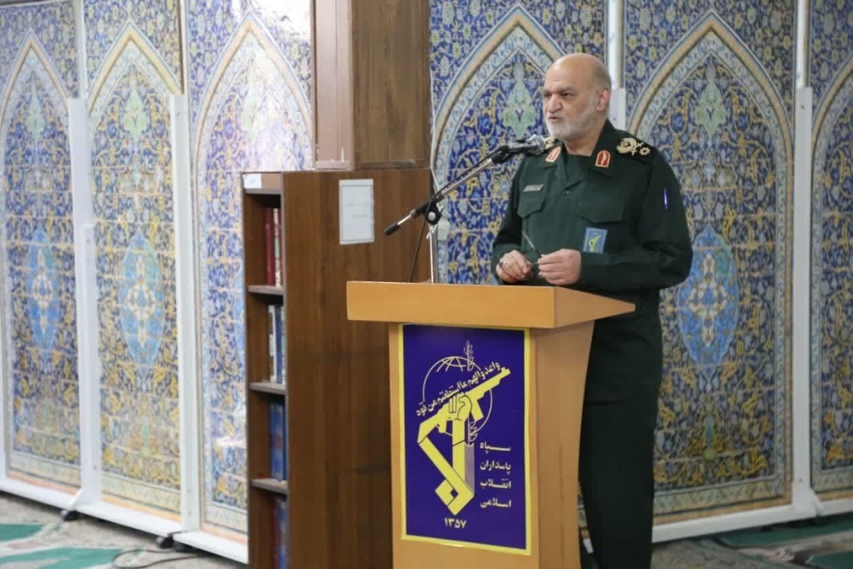 مراکز نظامی و انتظامی از برق شهری جدا شوند