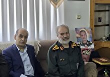 سردار فدوی با خانواده شهید حق بین دیدار کرد