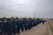 اجرای شادپیمایی با حضور ۲۰۰۰ نفر از دختران دانش آموز از عمود ۸۰ به سمت مسجد مقدس جمکران