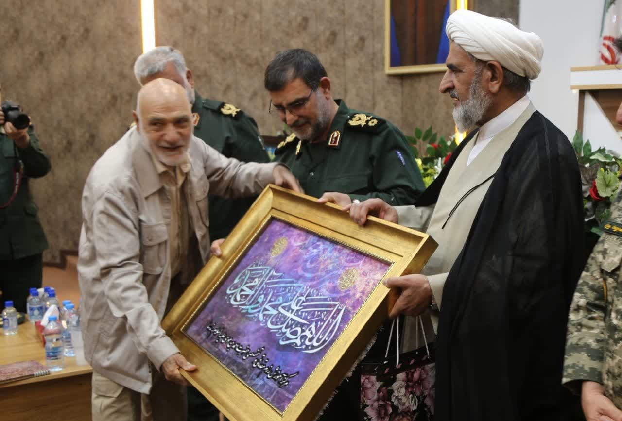 سلاح بدون معنویت کارایی ندارد