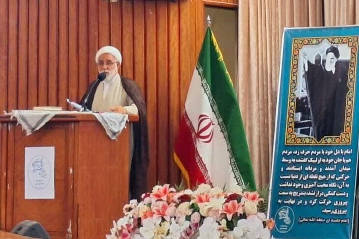 لزوم توجه به ادبیات و مکتب امام خمینی(ره) در تربیت نسل ها