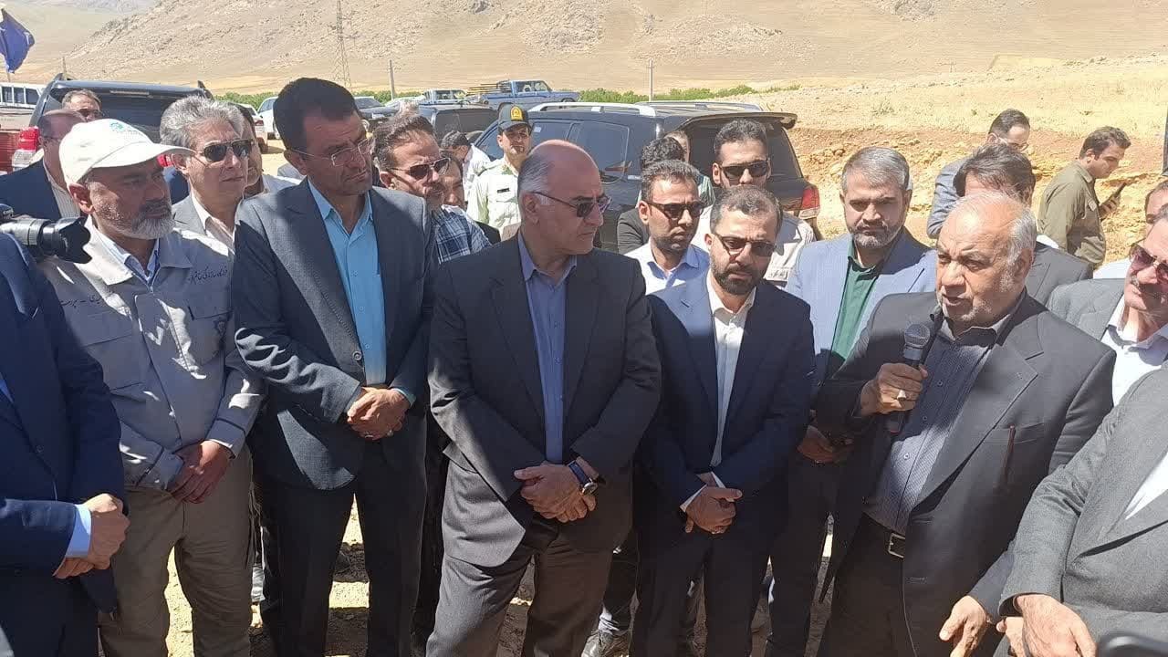 بازدید رسمی مدیرعامل شرکت ساخت و توسعه زیربناهای حمل‌ و نقل کشور از ابرپروژه راه‌آهن دورود – خرم‌آباد