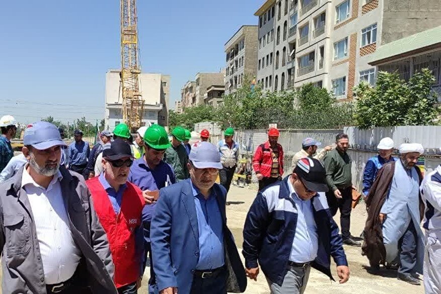 بازدید معاون هماهنگ‌کننده قرارگاه خاتم‌الانبیاء(ص) از خط ۱۰ مترو تهران