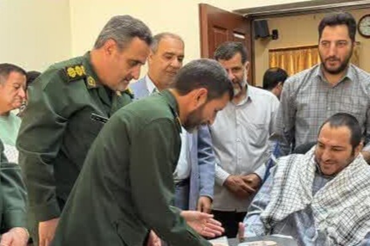 اهدای ۱۴ دستگاه ویلچر برقی به مددجویان بهزیستی در رفسنجان