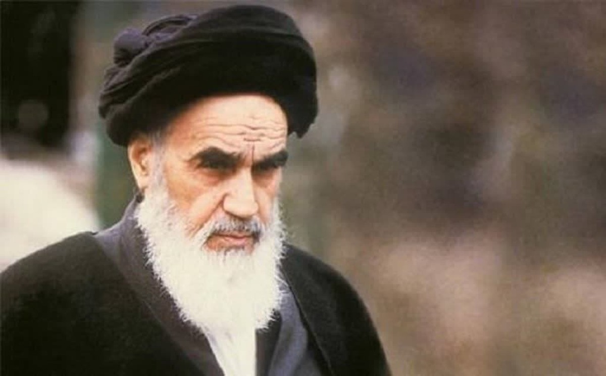 نقش امام در بازتکوین هویت اسلامی- ایرانی در دوران دفاع مقدس