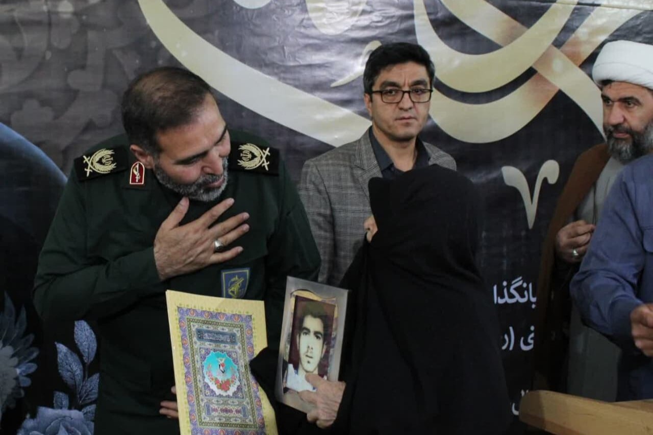 برگزاری مراسم بزرگداشت امام خمینی (ره) در مسجد انقلاب بجنورد
