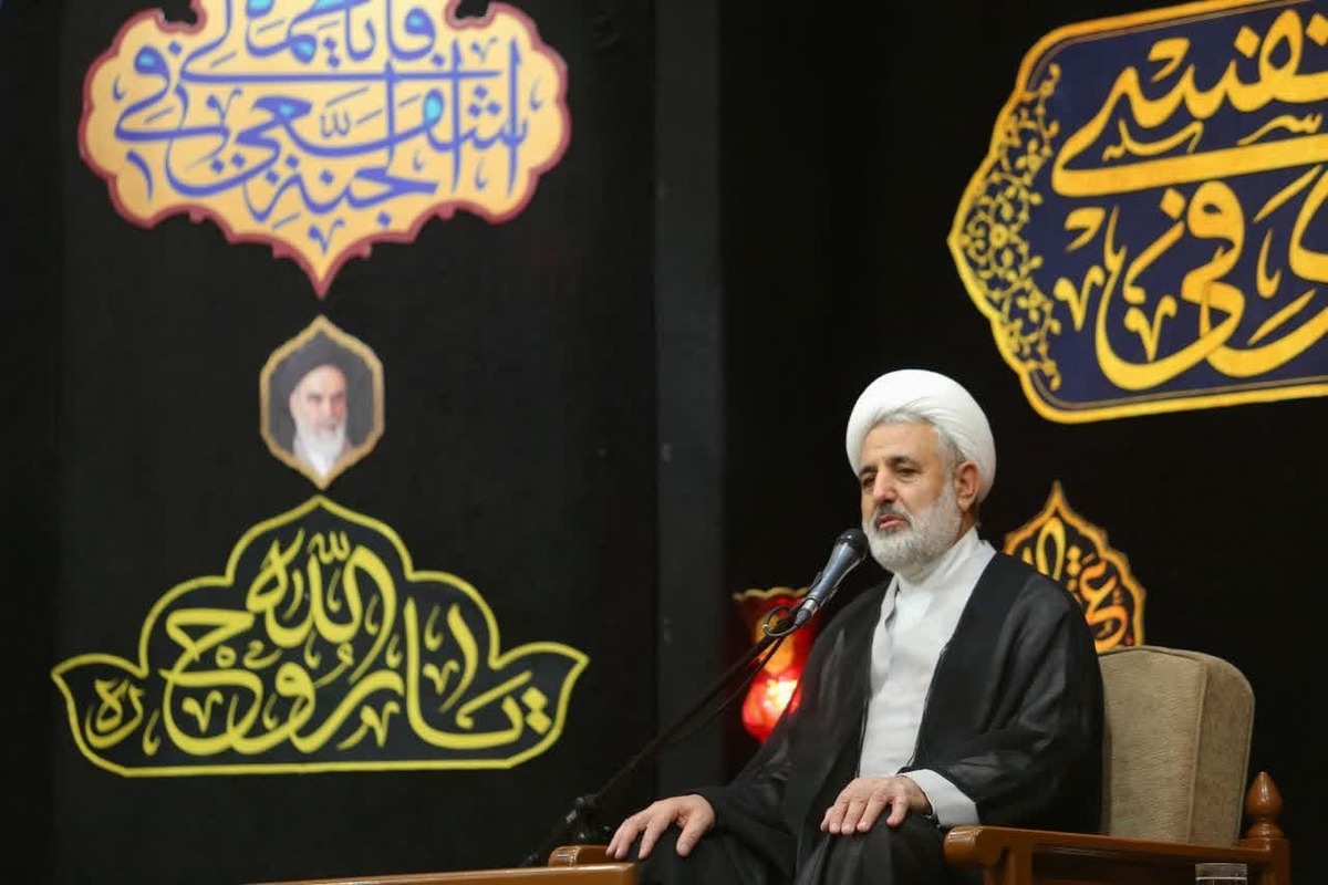 صنعت صلح آمیز هسته‌ای حق مسلم ایران است