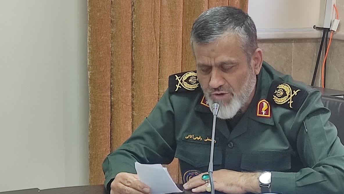 جامعه روحانیت چشمان تیزبین جامعه هستند