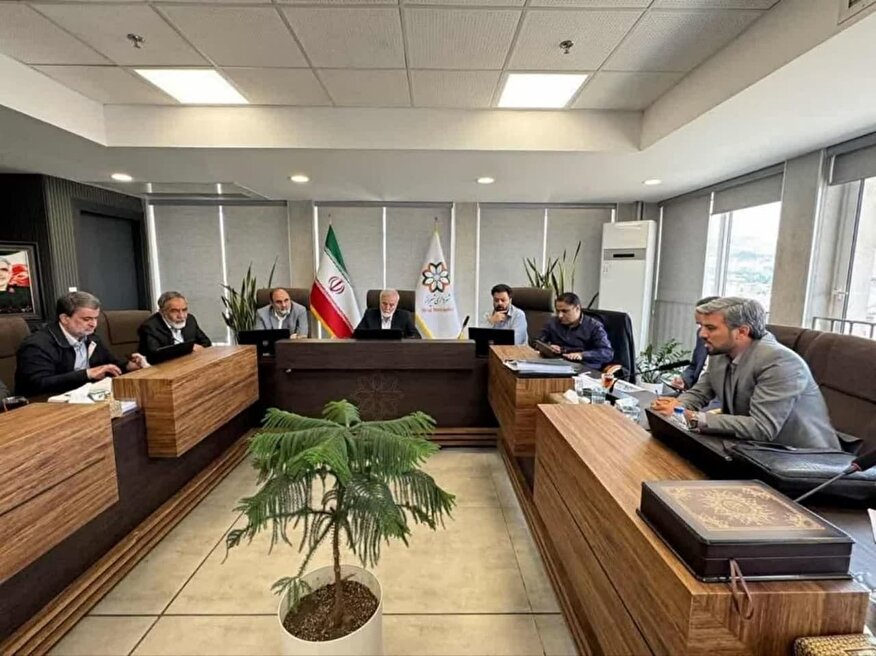 نشست مدیرعامل هلدینگ تخصصی راه و شهرسازی با شهردار شیراز