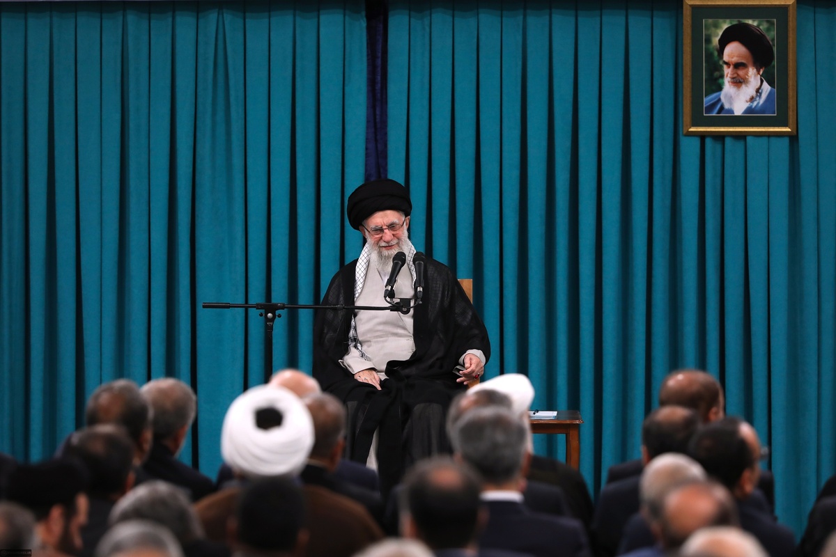 از ارکان انقلابی‌گیری این است که اغراض شخصی و سلیقه سیاسی مطلقاً کنار گذاشته شود