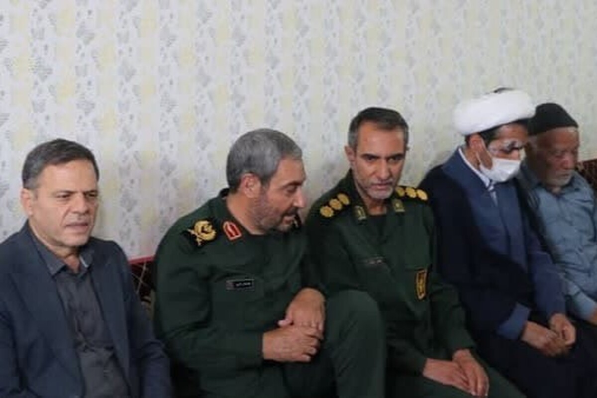 مجاهدت شبانه‌روزی شهیدان نجفی و رسولی الگویی برای نسل امروز است