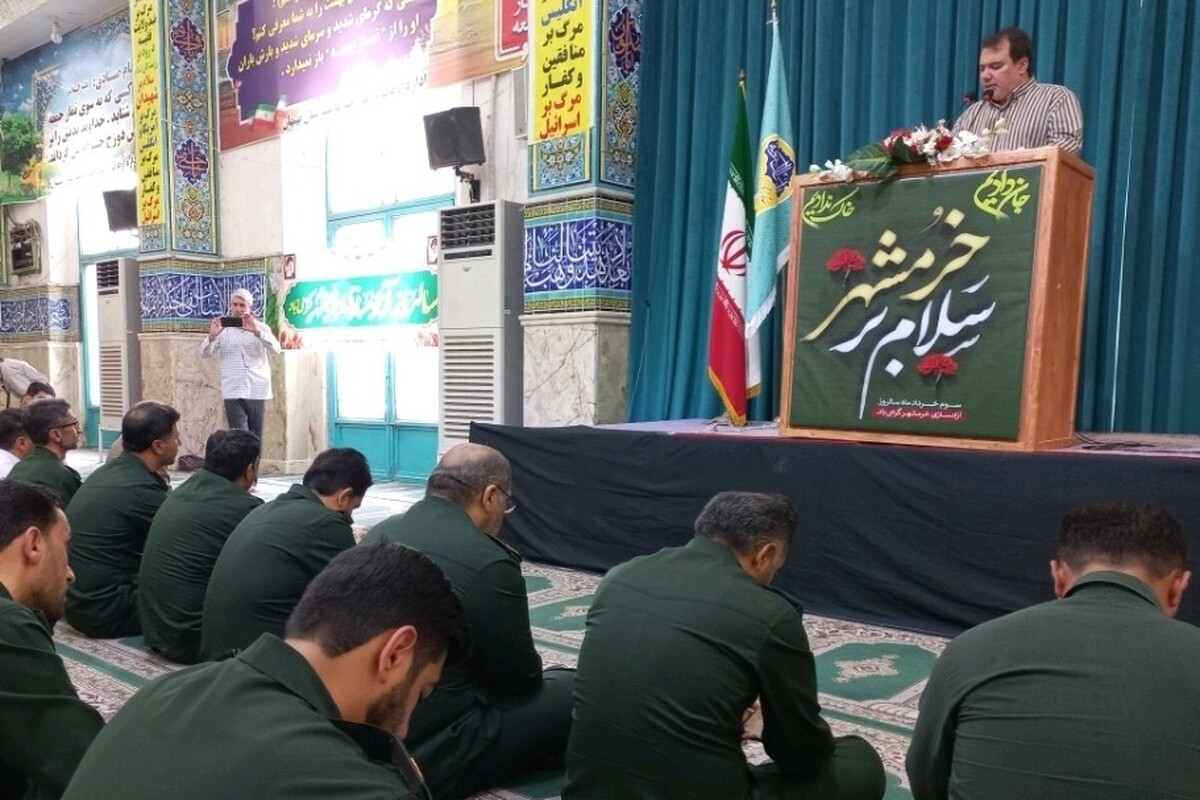 انرژی هسته‌ای حق مسلم ماست و استفاده صلح‌آمیز از آن را ادامه می‌دهیم