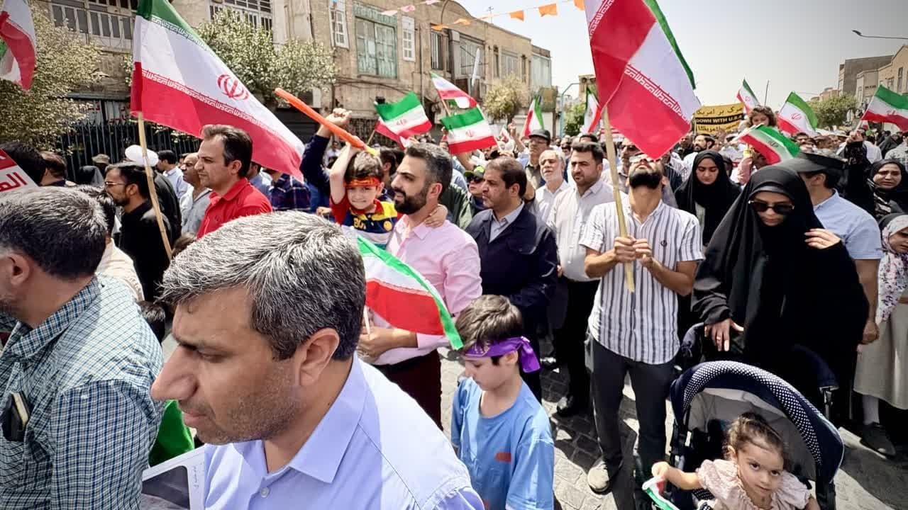 حضور فرمانده سپاه الغدیر استان یزد در راهپیمایی محکومیت جنایات وحشیانه رژیم صهیونیستی