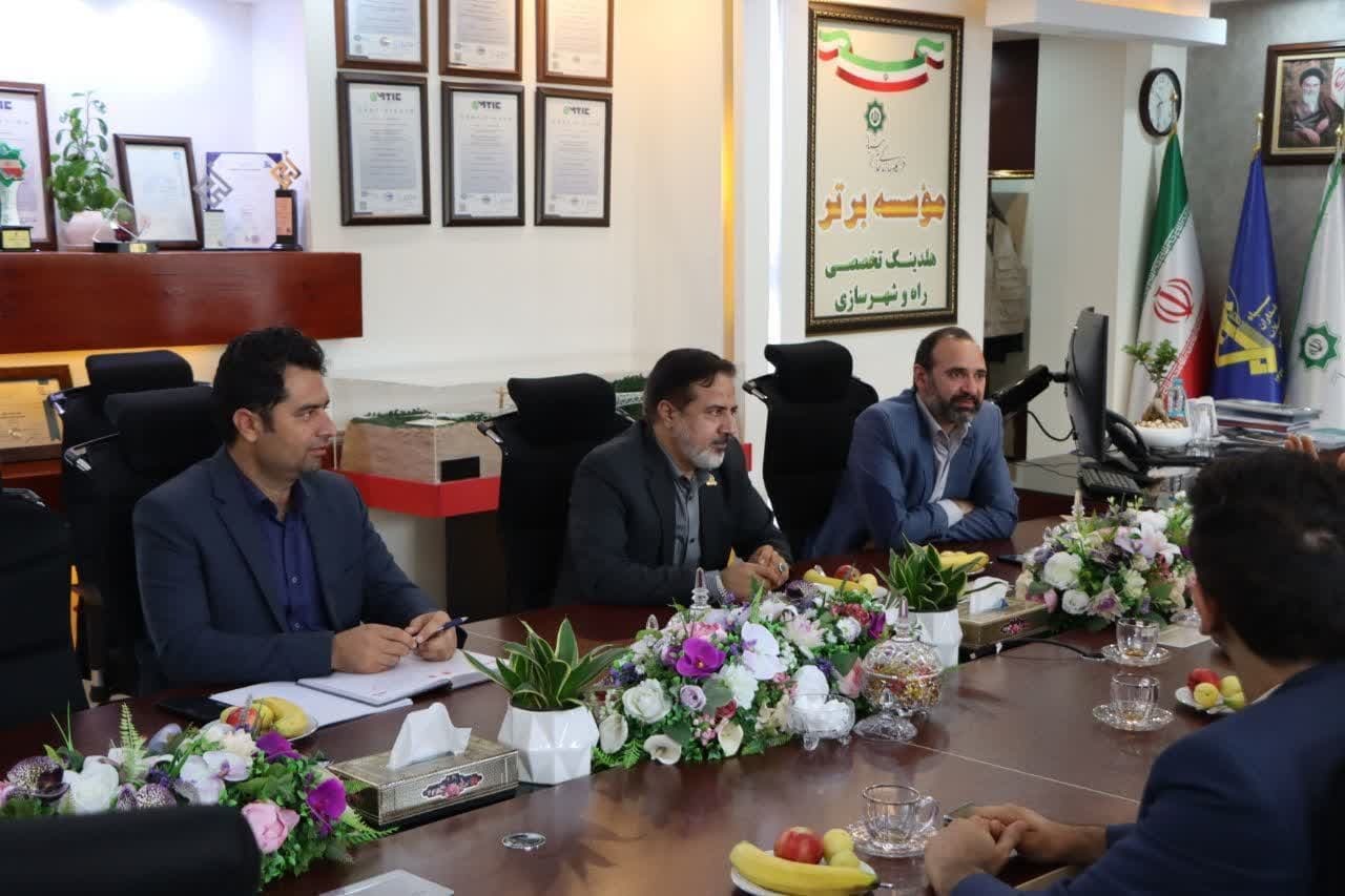 گفت‌وگوی راهبردی درباره تسریع اجرای پروژه تأسیسات تونل تهران–تبریز با حضور مدیرکل راه‌آهن تهران
