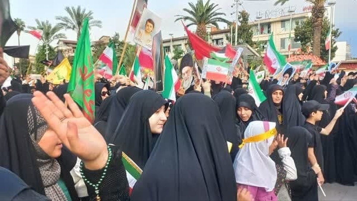بنای جامعه اسلامی توسط زنان ساخته می شود
