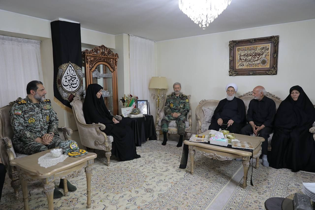 خون پاک شهدا شکست را به دشمن تحمیل کرد