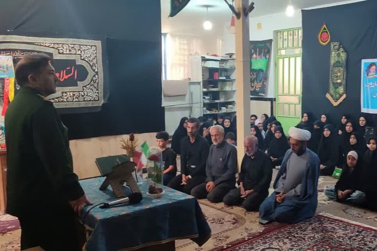 مقدمه عمل به قرآن، قرائت و تفسیر آن است