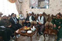 دیدار صمیمانه نماینده ولی‌فقیه در سازمان بسیج مستضعفین کشور با خانواده‌ی شهید غلامرضا سوادکوهی
