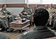 فرمانده کل ارتش از پایگاه‌ هوایی شهید لشگری بازدید کرد