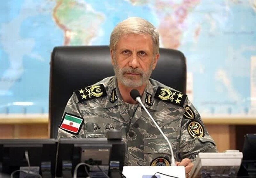 به برکت خون پاک شهدا دشمن شکست بزرگی متحمل شد
