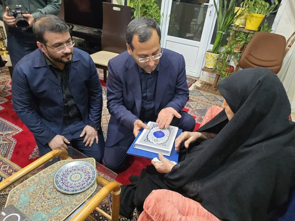 پایان‌بخش دیدارهای استانی؛ تجلیل از خانواده شهدای قربانی