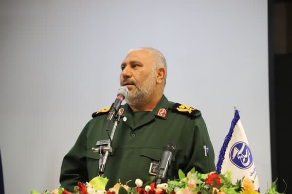 تکریم و معارفه فرمانده جدید سپاه قمربنی هاشم علیه السلام استان چهارمحال و بختیاری با حضور سردار فدوی تکریم و معارفه فرمانده جدید سپاه قمربنی هاشم علیه السلام استان چهارمحال و بختیاری با حضور سردار فدوی