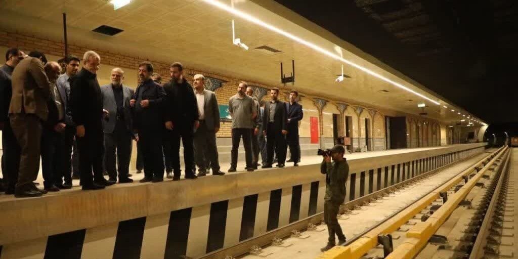 بازدید رئیس‌جمهور از پروژه متروی قم