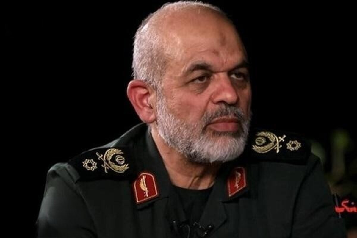 رهبر انقلاب فرمانده جنگ ۱۲ روزه اخیر بودند