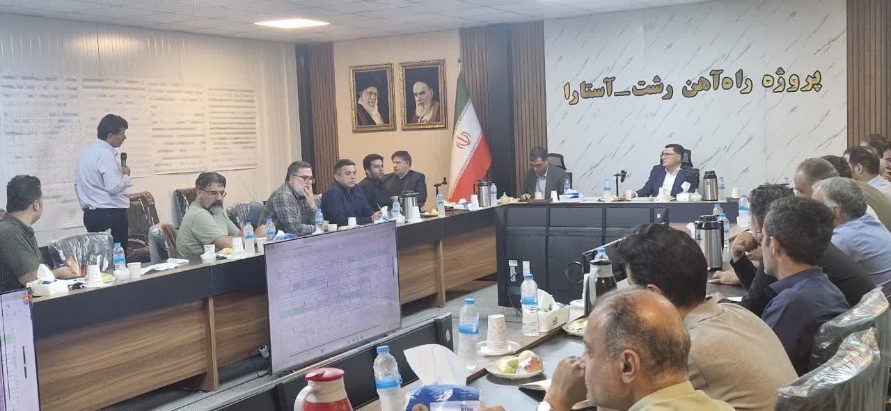 بازدید میدانی معاون راه‌آهن، بنادر و فرودگاه‌های شرکت ساخت و توسعه کشور از ابرپروژه راه‌آهن رشت – آستارا