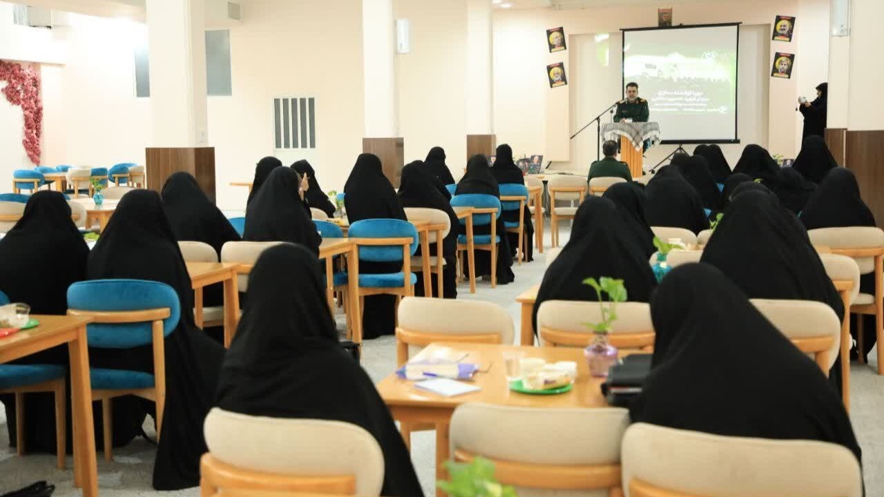 وراثت از زنان بزرگ تاریخ از جمله افتخارات بانوان امروز است وراثت از زنان بزرگ تاریخ از جمله افتخارات بانوان امروز است