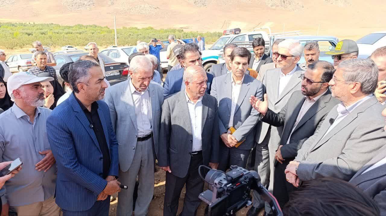 بازدید استاندار لرستان و سخنگوی مجلس شورای اسلامی از ابر پروژه راهآهن دورود - خرمآباد - بروجرد بازدید استاندار لرستان و سخنگوی مجلس شورای اسلامی از ابر پروژه راهآهن دورود - خرمآباد - بروجرد