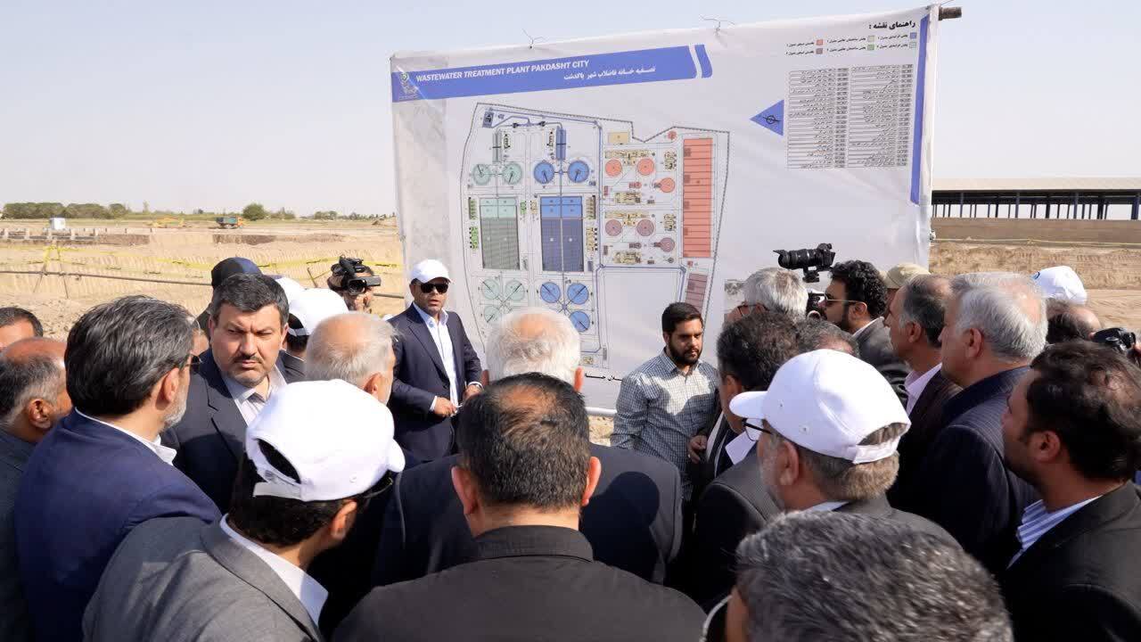 بازدید وزیر نیرو از پروژه تصفیهخانه فاضلاب پاکدشت بازدید وزیر نیرو از پروژه تصفیهخانه فاضلاب پاکدشت