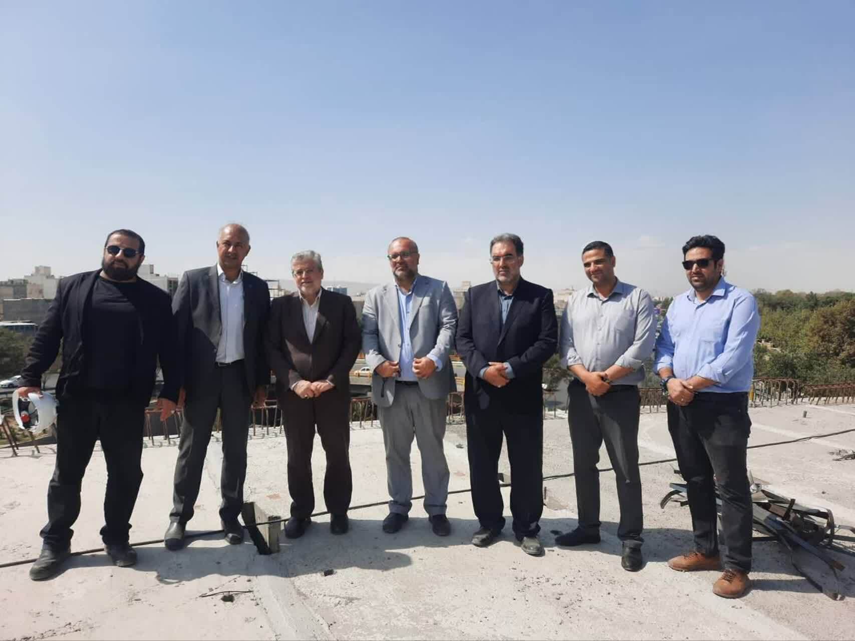 گرههای ترافیکی میدان شهید فهمیده و خیام مشهد تا پایان سال برطرف میشود گرههای ترافیکی میدان شهید فهمیده و خیام مشهد تا پایان سال برطرف میشود