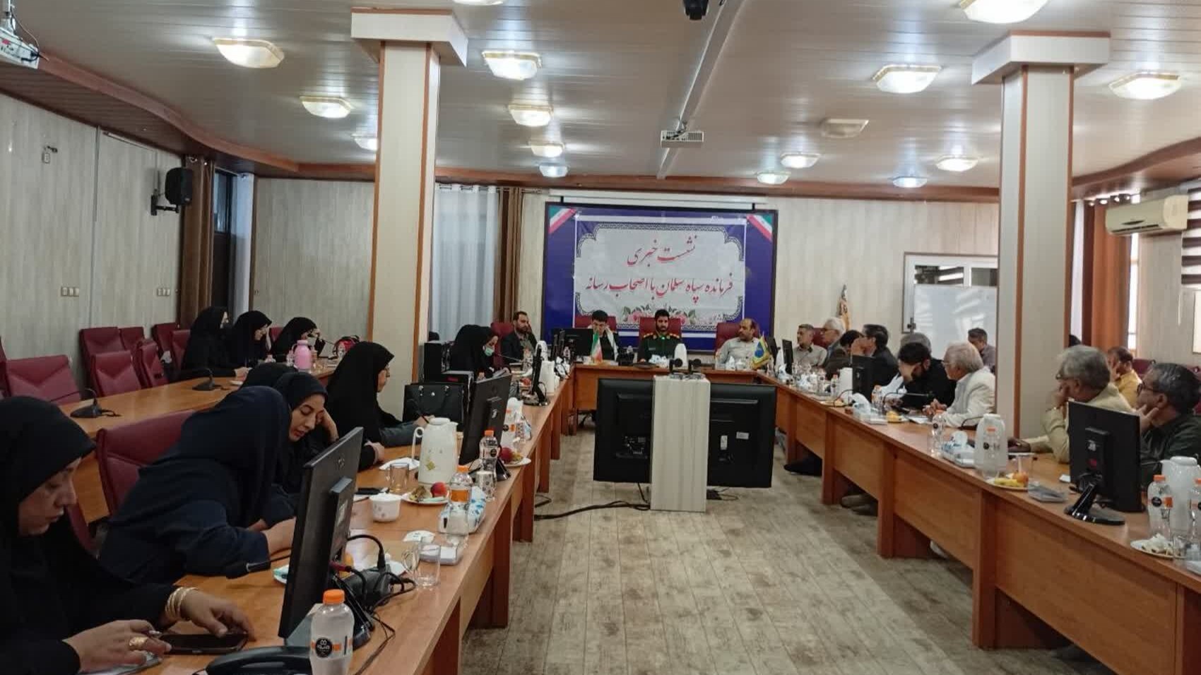 دفاع مقدس نماد ایستادگی در شرایط سخت بود