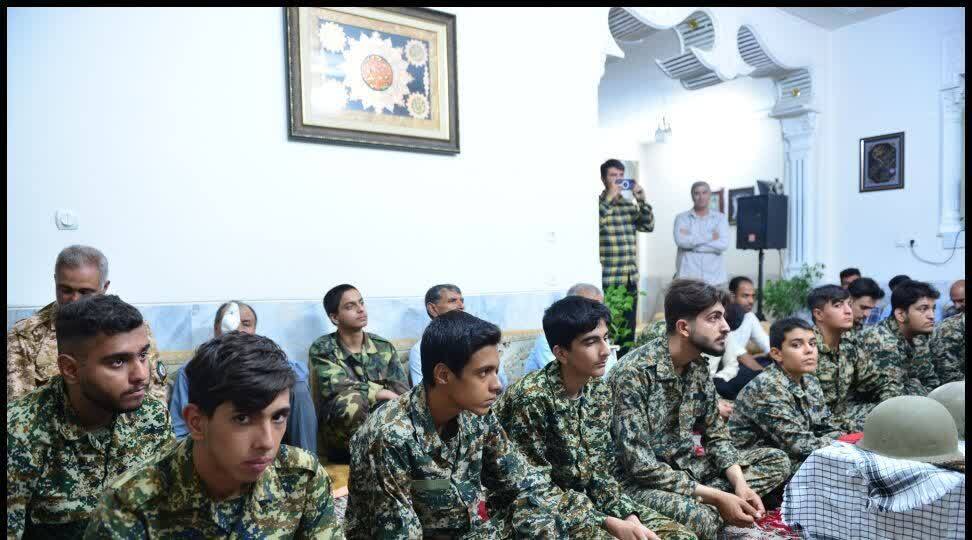 شهدا راه روشن سعادت و سربلندی را گشودند شهدا راه روشن سعادت و سربلندی را گشودند