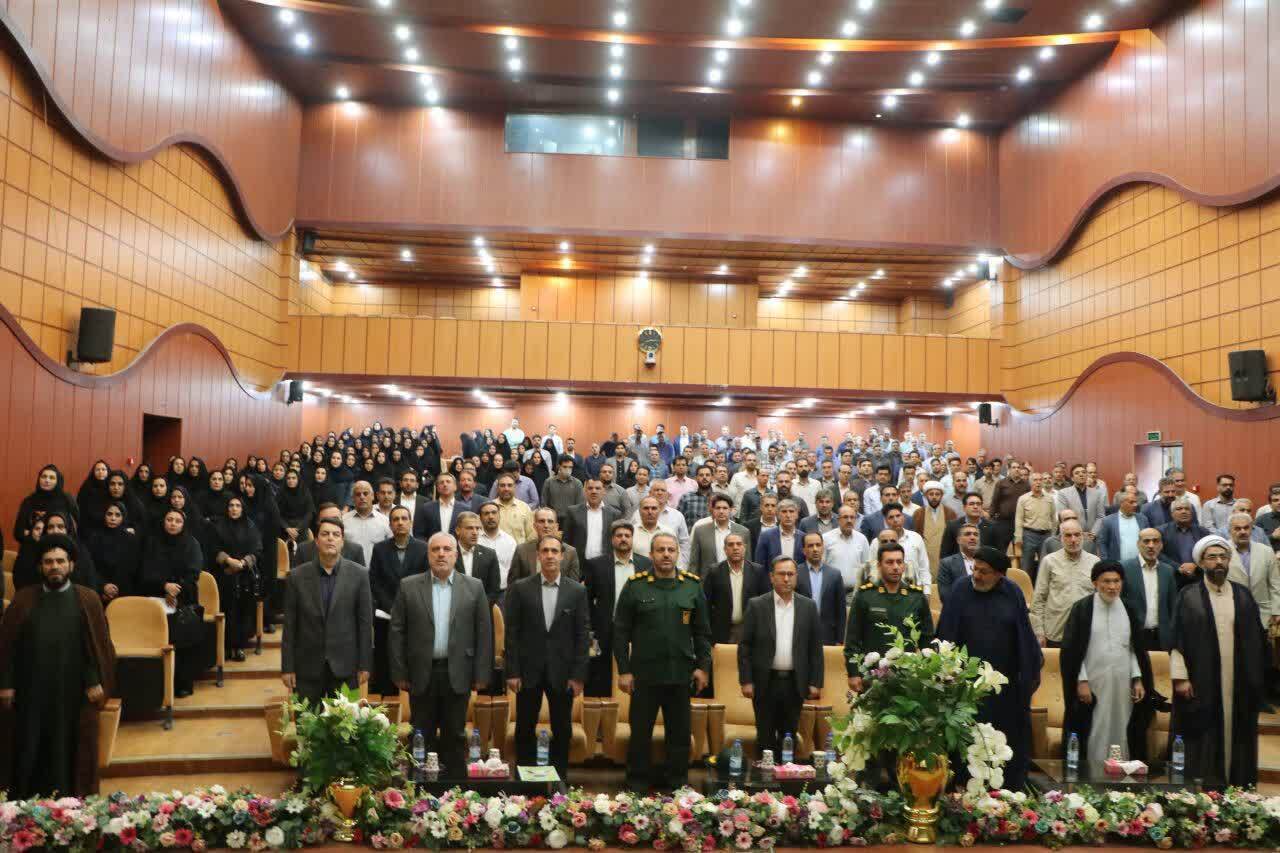 نشست بصیرتی بسیجیان جامعه کشاورزی با عنوان «۸سال دفاع ، ۱۲ روز اقتدار» برگزار شد