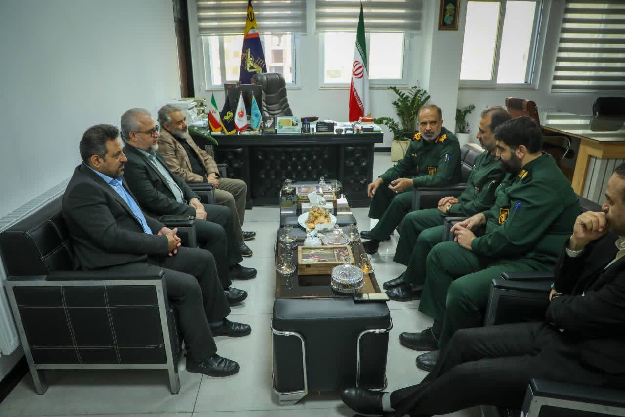 دیدار مدیرکل صدا و سیمای مازندران با فرمانده سپاه کربلا دیدار مدیرکل صدا و سیمای مازندران با فرمانده سپاه کربلا