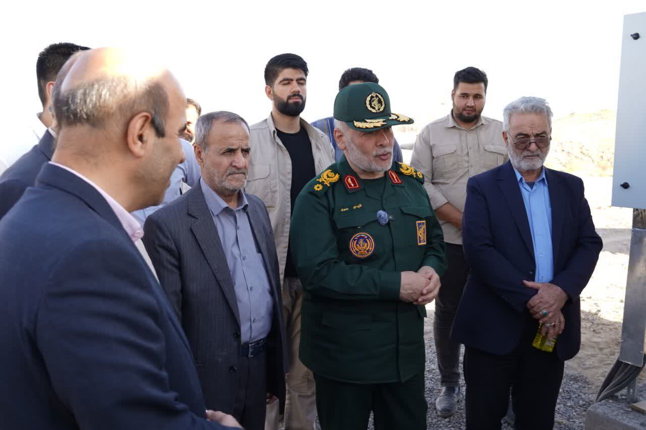 افتتاح نیروگاه خورشیدی ۱۰۰ کیلوواتی شهید حاجیزاده در قم افتتاح نیروگاه خورشیدی ۱۰۰ کیلوواتی شهید حاجیزاده در قم