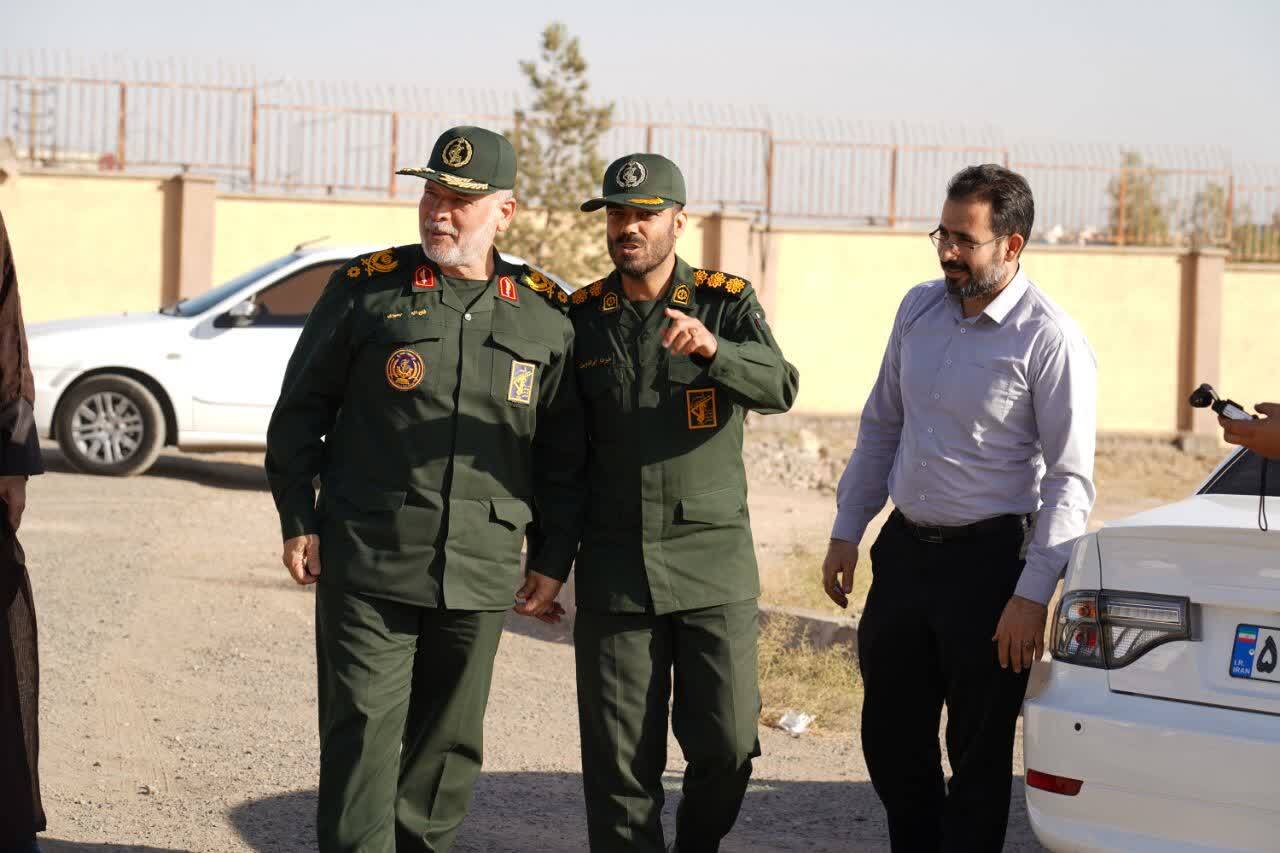 افتتاح نیروگاه خورشیدی ۱۰۰ کیلوواتی شهید حاجیزاده در قم افتتاح نیروگاه خورشیدی ۱۰۰ کیلوواتی شهید حاجیزاده در قم