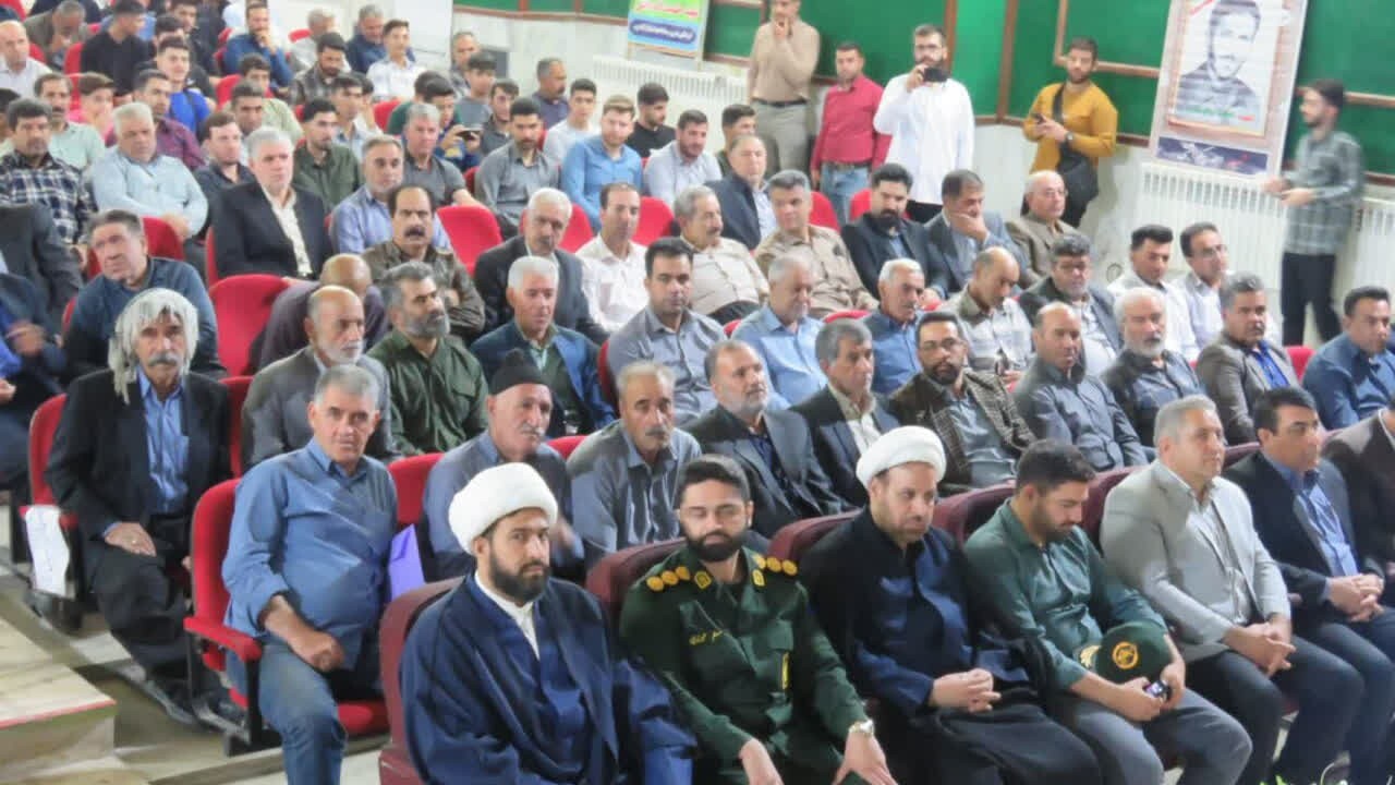 اعتقاد قاطع به اصل ولایت فقیه از خصوصیات بارز سید حسن نصرالله بود اعتقاد قاطع به اصل ولایت فقیه از خصوصیات بارز سید حسن نصرالله بود
